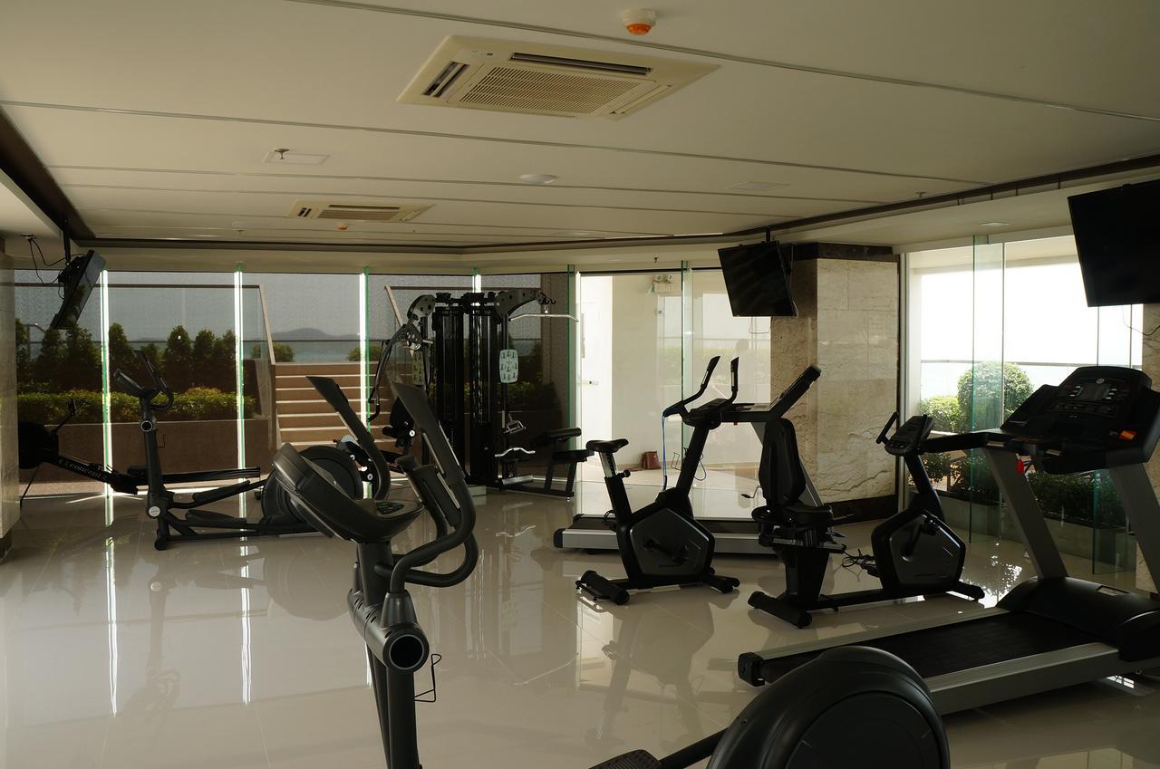 Stylish Studio In Peak Towers Pattaya Buitenkant foto