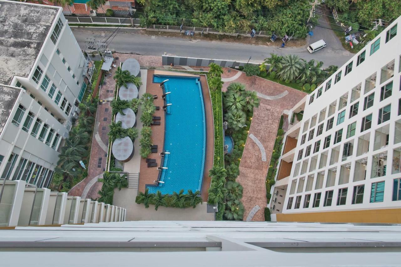 Stylish Studio In Peak Towers Pattaya Buitenkant foto